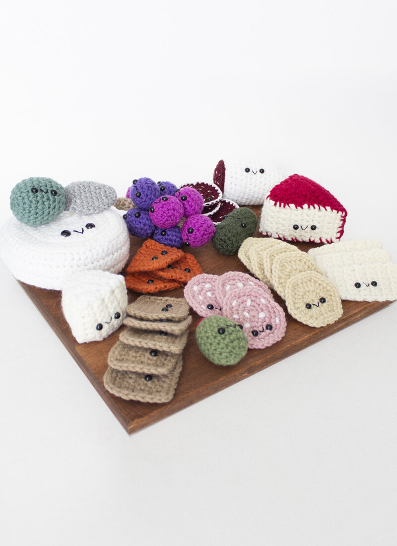 Free Crochet Pattern – Amigurumi Charcuterie Board – Part 2