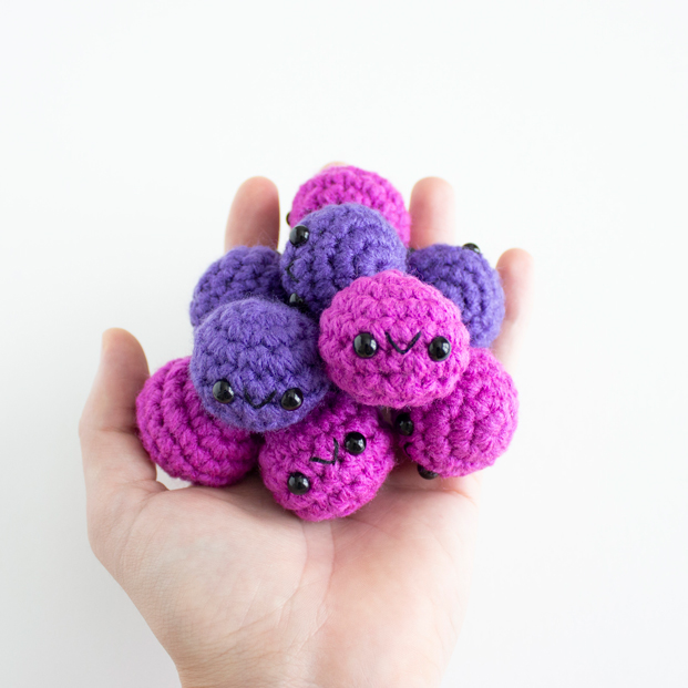 grapes amigurumi crochet pattern free 01