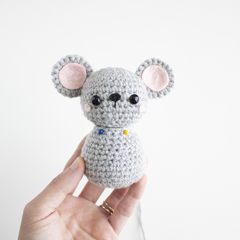 BODY FRONT 02 Christmas Mouse Crochet