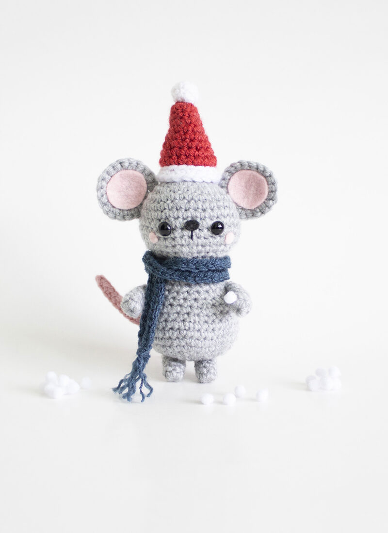Free Crochet Christmas Mouse
