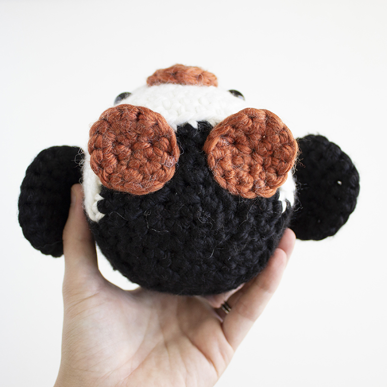 Free Cuddly Crochet Penguin FEET - 08