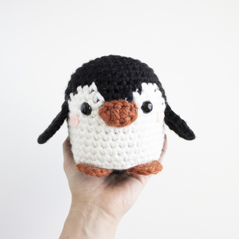 Free Cuddly Crochet Penguin - A Menagerie of Stitches