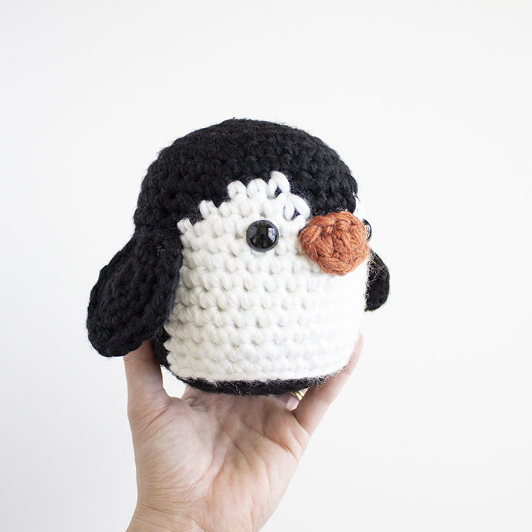 Free Cuddly Wings Attached Crochet Penguin WINGS - 05