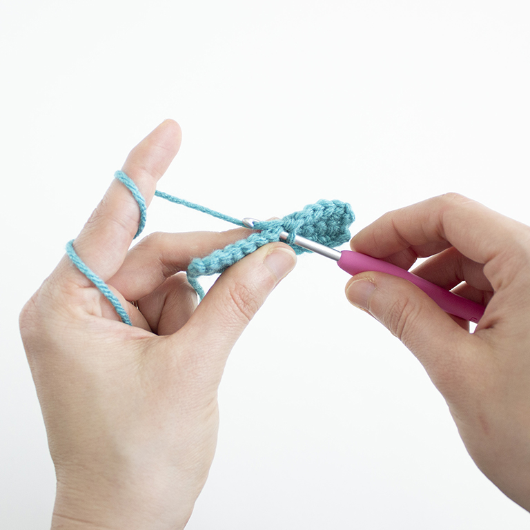 How to Crochet - Regular Decrease (Dec) - 01