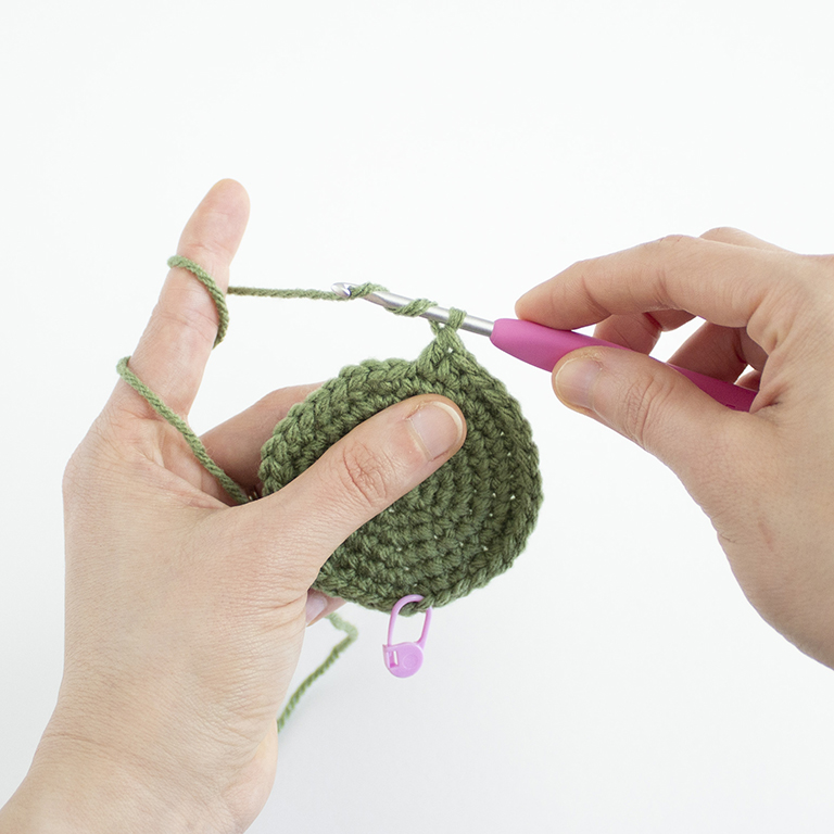 How to Crochet - Treble Crochet (tc) 01