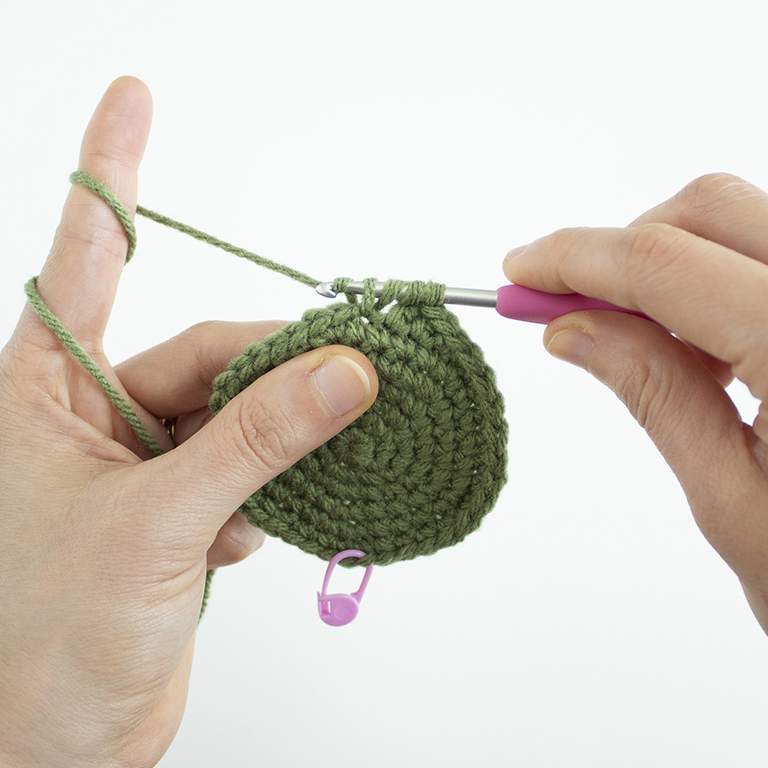How to Crochet - Treble Crochet (tc) 04