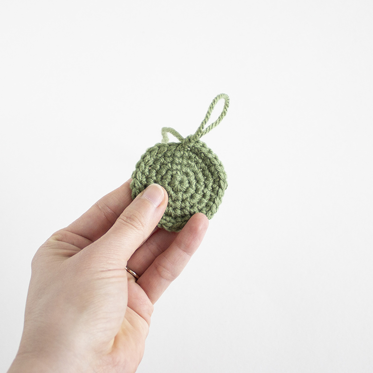 How to Crochet Amigurumi - Clean Fasten off - 01