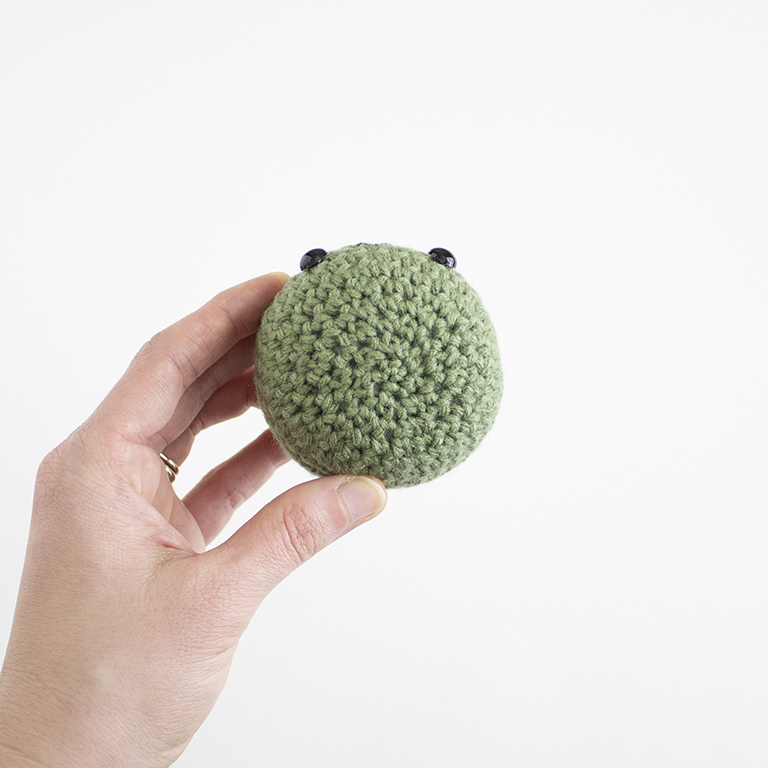 How to Crochet Amigurumi - Closing Up Your Piece - 08