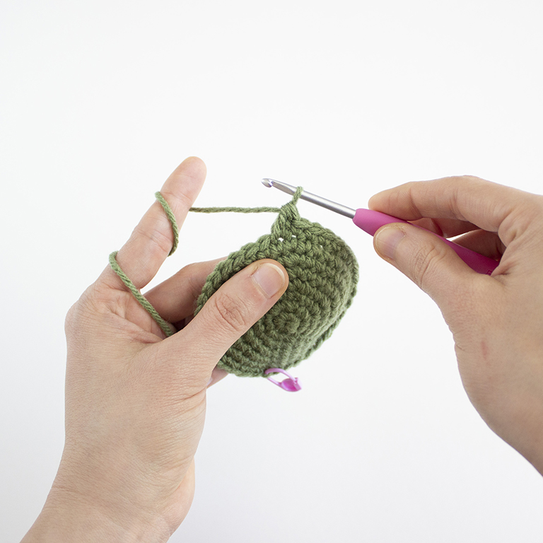 How To Crochet - Mini Bobble (Mini Bo) - A Menagerie Of Stitches