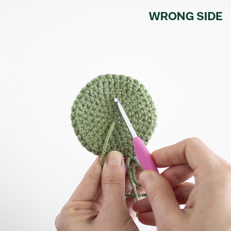 How to crochet amigurumi - Right Side/ Wrong Side of work - 02