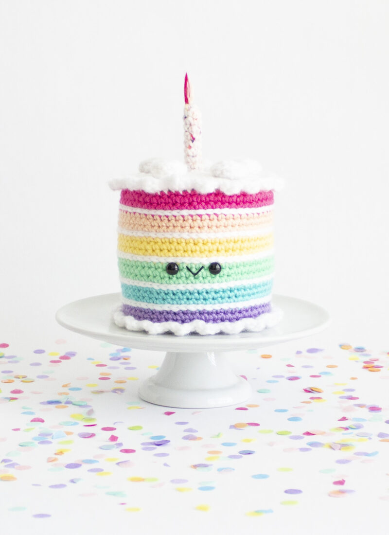 Free Crochet Rainbow Birthday Cake Amigurumi