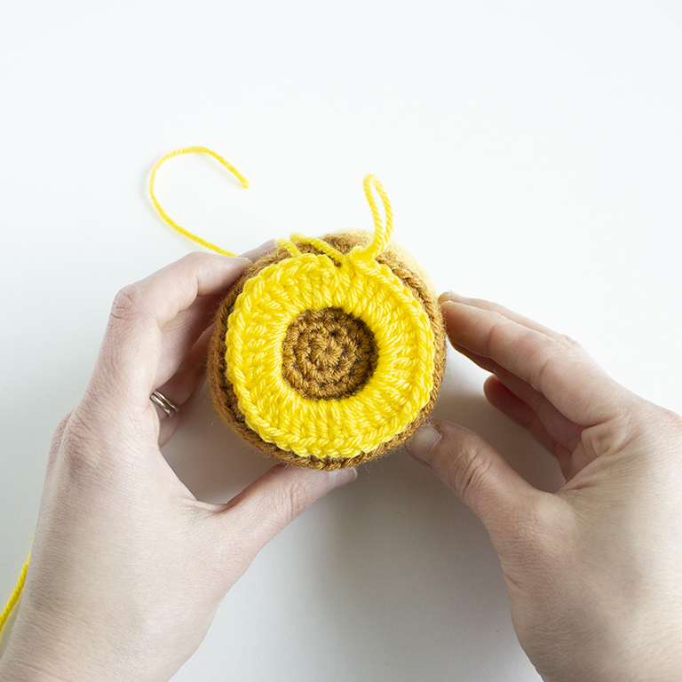 pineapple upside down cake amigurumi crochet pattern- pineapple ring - 11