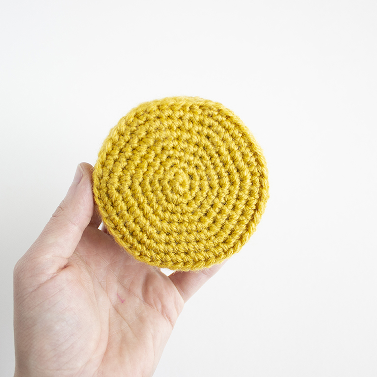pineapple upside down cake amigurumi crochet pattern- cake hero - 39
