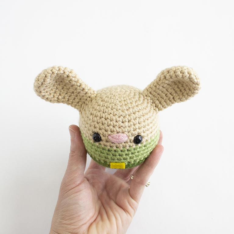 FREE Crochet St. Patricks Day Amigurumi Bunnies - Leprechaun Bunny - Ears 1