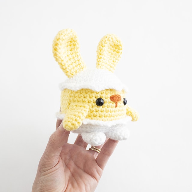 Easter Bunnies - Crochet Amigurumi Chick Hero 14