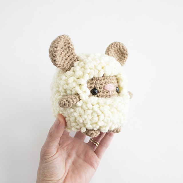 Easter Sheep Bunnies - Crochet Amigurumi HERO 26