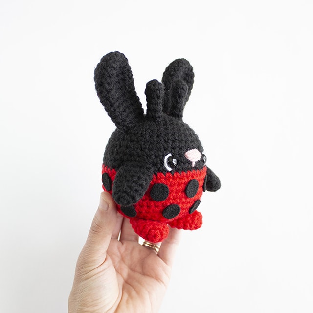Spring Garden Bunnies Crochet Amigurumi Patterns - Lady Bug- Hero - 09