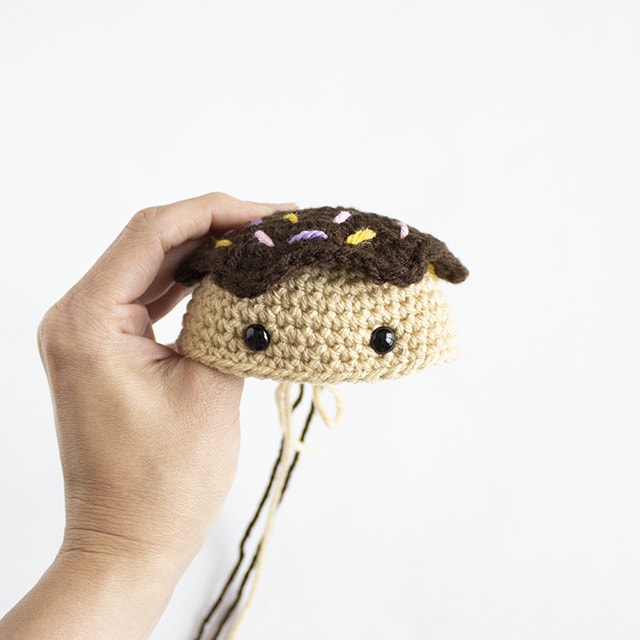 Amigurumi Summer Chubby Bunny Free Crochet Pattern- Donut Bunny Frosting Sprinkles Attach 08