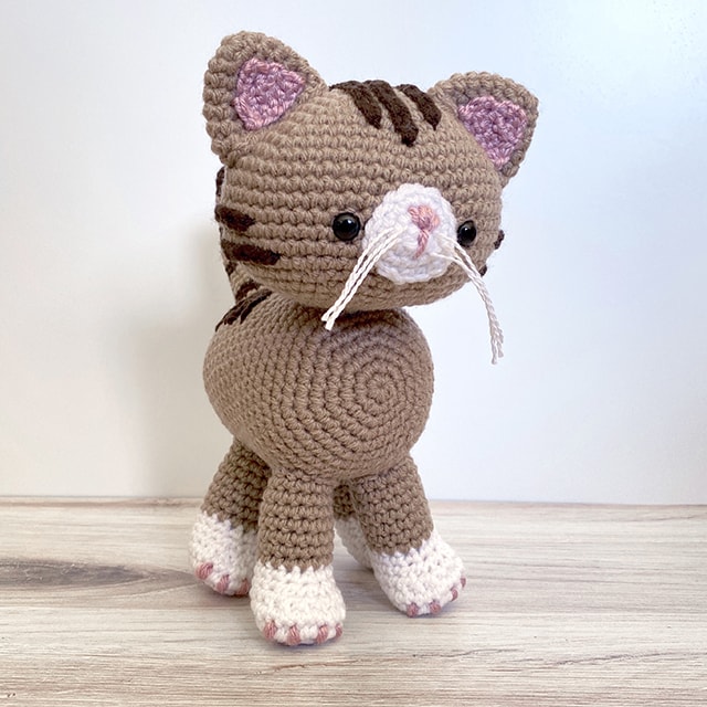 Crochet Kit- Animal Amigurumi Adventures Volume 2- COCKATIEL – A Menagerie  of Stitches