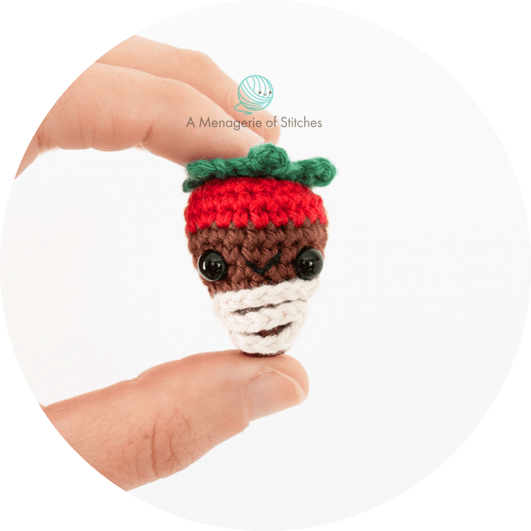CROCHET AMIGURUMI CHOCOLATE COVERED STRAWBERRY PATTERN CIRCLE WATERMARK 1 compressed