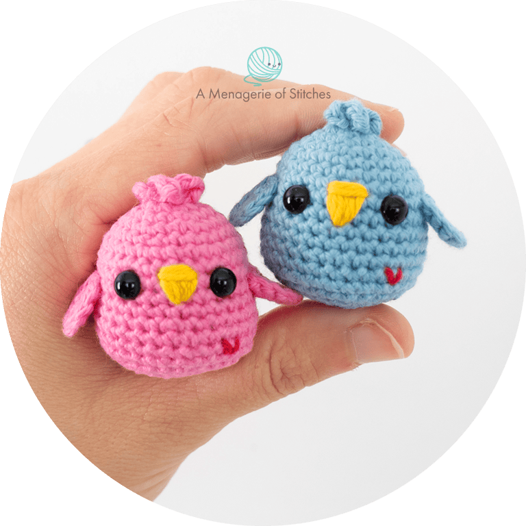 CROCHET AMIGURUMI LOVE BIRDS PATTERN CIRCLE WATERMARK 1 compressed