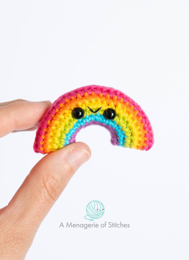 SPRING CAL FEATURE IMAGE A Menagerie of Stitches Rainbow Crochet Pattern