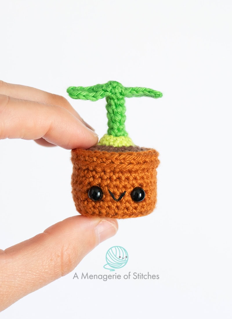 SPRING CAL FEATURE IMAGE A Menagerie of Stitches Sprouted Plant Crochet Pattern